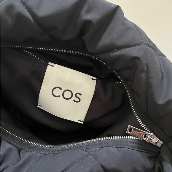 Cos Elegant Black Quilted shoulder bag - Picture 2 of 8